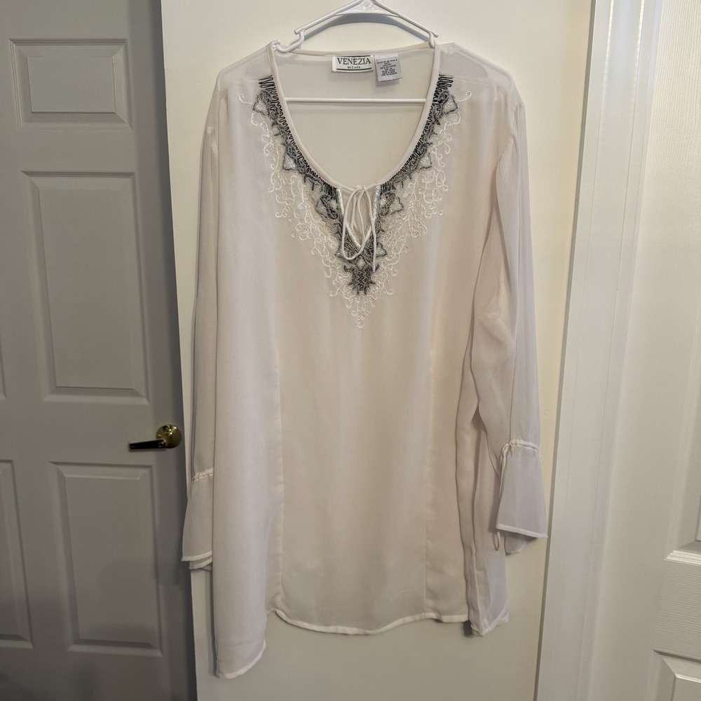 Venezia Vitale White Chiffon Sheer Embroidered Tie V-Neck Tunic Blouse 3X‎